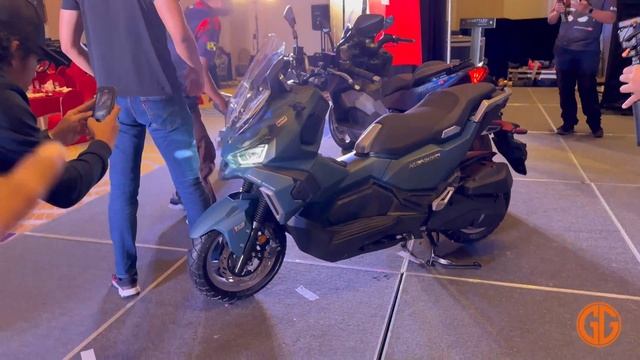 TERBARU SCOOTER MAMPU MILIK HUSKY 150 DARI SYM смотреть онлайн