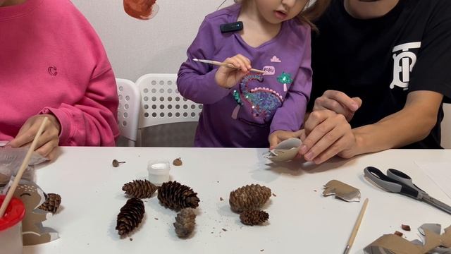 Как мы делали поделку в садик! Нашли червяка!
