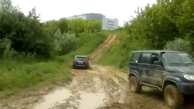 Jeep GC WK 2 off-road смотреть онлайн
