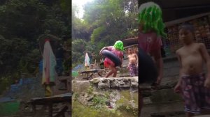 Naligo sa Waterfalls | Madam Sonya Funny Video