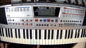 Roland EM - 15 (playing preset tones)