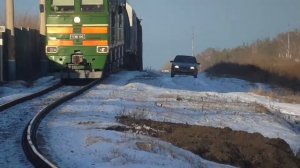 Электровоз ВЛ80с-2452 Тепловоз 2ТЭ116-1045 с грузовым поездом