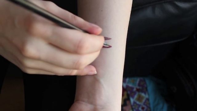 MAC Fluidline Review смотреть онлайн