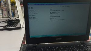 Acer Laptop ES1-131 windows 10 install CD Rom