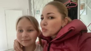 VLOG ПООЩРЯЕМ Алису за ХОРОШИЕ ОЦЕНКИ / Новый весенний маникюр