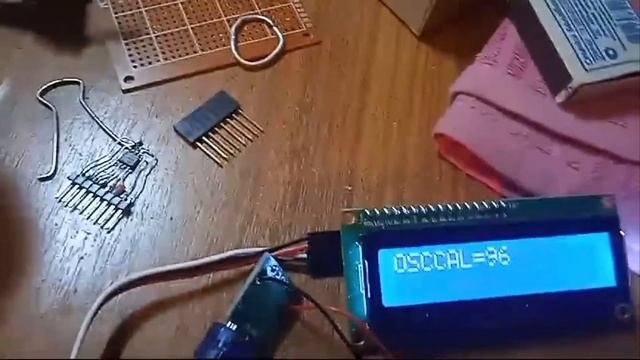 AVR. ATtiny13A. OSCCAL регистр. Калибровка частоты RC генератора микроконтроллера.
