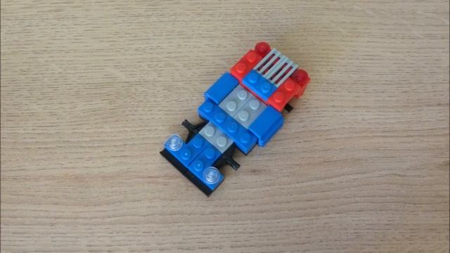 LEGO 31000 LEGO CREATOR 3 in 1 Mini Speeder Sport Car (1/3) смотреть онлайн