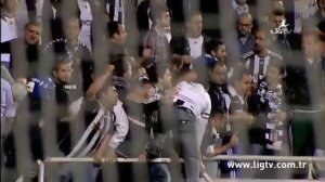 Besiktas fans attacked Emmanuel Eboue