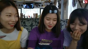 КОРЕЯНКИ пробуют "русскую кухню"