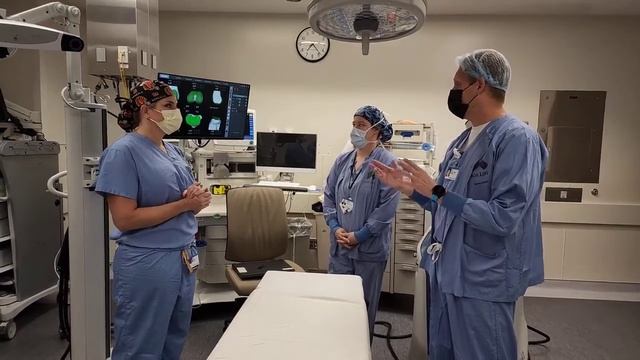 Dr Krista Migliore and the Mako Robot is changing total knee surgery at Kettering Health Hamilton смотреть онлайн
