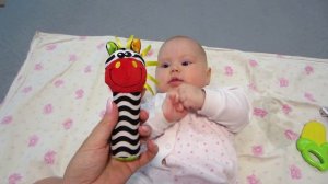 Ребенку 4 месяца. Что умеем?