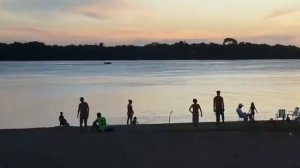 Atardecer en la Playa Municipal de Ayolas, Misiones