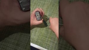 Клёпаный навесной замок Schlos , открытие.
