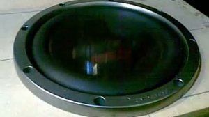 Pioneer TS-W307D2's kicking