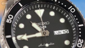 SO SÁNH SEIKO 5 SPORT 2019 SRPD65K1 VÀ ORIENT MAKO III RA-AA0002L19B