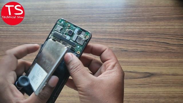 How to replace battery in Nokia 2 смотреть онлайн