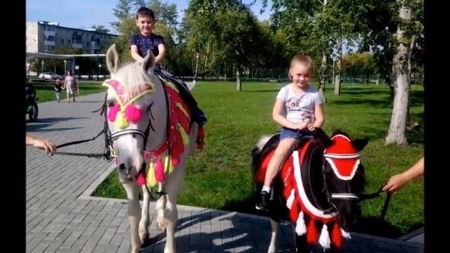 Поздравляем самую лучшую девочку!