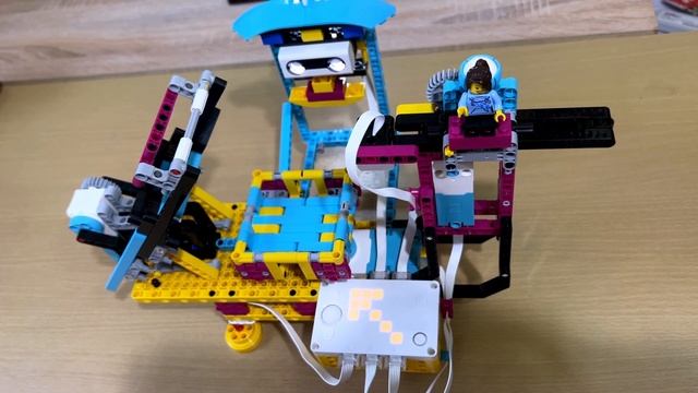 LEGO SPIKE PRIME || Solve a 3x3 Rubik's cube смотреть онлайн