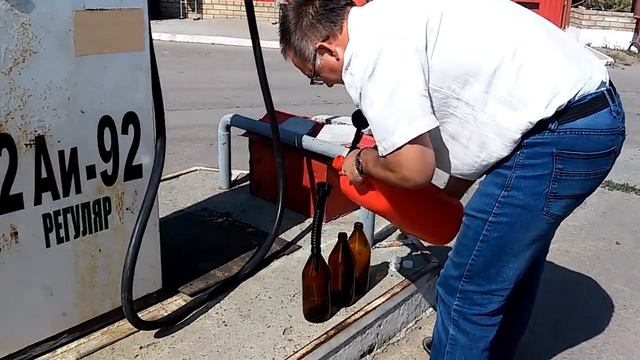 ИА IrkutskMedia: проверка качества бензина на АЗС "Бензинов" смотреть онлайн