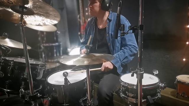 DRUMS ONLY - Dreams by Fleetwood Mac смотреть онлайн