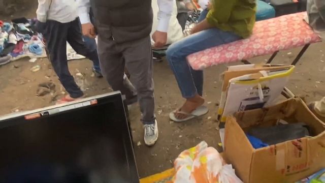 Chor Bazaar Delhi IPhone 14 Pro Max Apple Watch & Airpods Jama Masjid Market смотреть онлайн