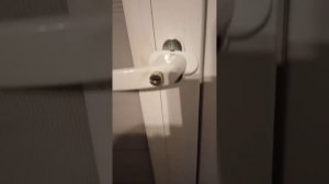 установка ручек с замками на балконные двери