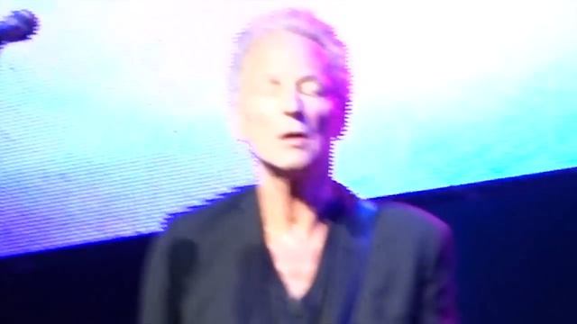 Fleetwood Mac - Sara (Sydney, 25.10.2015) смотреть онлайн