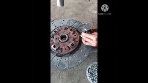 Tutorial pengelingan kampas kopling mobil Isuzu (Rivet Clutch Canvass)