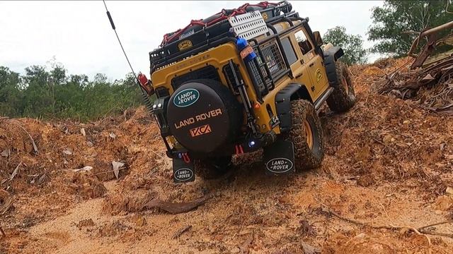 RC 1/10 Scale | TRX4 Defender Camel Trophy | TKCK Mud Trail at Construction Site | 14112021 смотреть онлайн