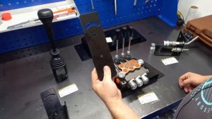 Крепление и кронштейны крепления для гидрокомпонентов: распределителей, БРС, джойстики управления