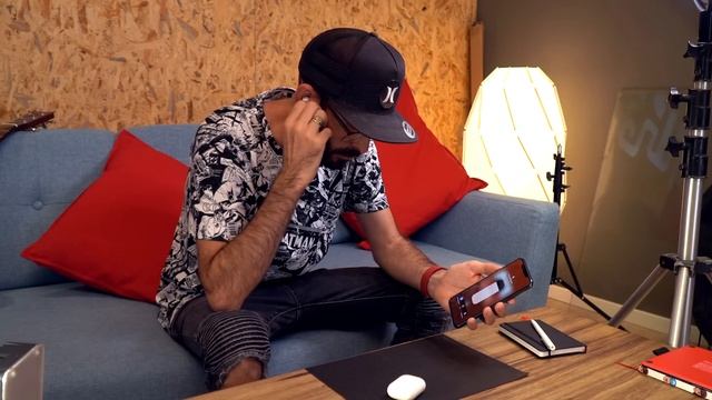 AirPods Pro | פתיחת קופסה
