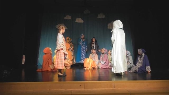 «ДВЕНАДЦАТЬ МЕСЯЦЕВ» / "TWELVE MONTHS"