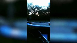 Подборка смешных падений с батута.
