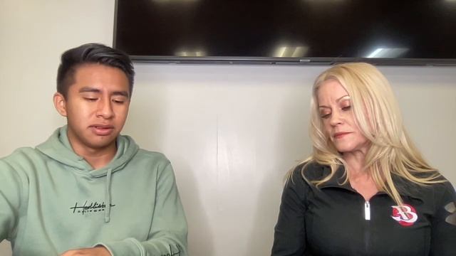 Live Translation: OS 15-Apple Translate