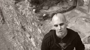 Mantus - Weiss und kalt (Official Video)