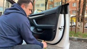Установка дверных доводчиков для Tesla Model 3/Y - самостоятельно и быстро! 🔧📽️
