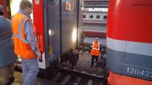 Сцепка Электровоза ЭП2к с двухэтажным поездом