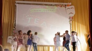 Выступление 1 класса на Дне Учителя