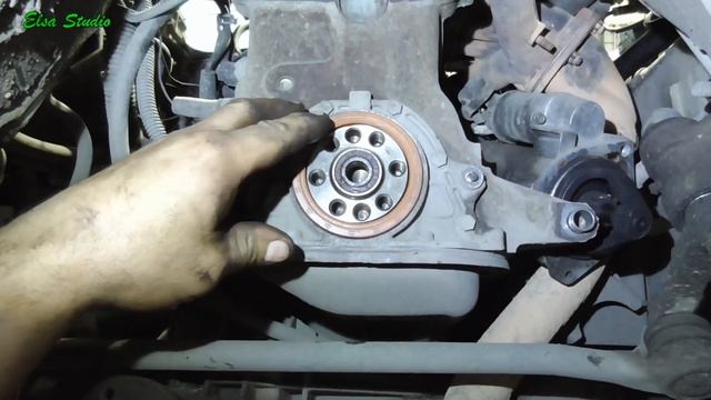 Замена заднего сальника коленвала Chevrolet Niva смотреть онлайн