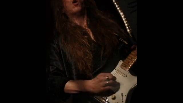 Conflicted - Mark Owen - Guitarist promotional video смотреть онлайн