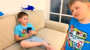 Богдан Луномосик и Игорь играют БОГАТЫЙ vs БЕДНЫЙ