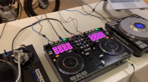 Vestax VCI-380 DVS TRAKTOR 3