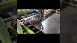 Раскрой листового металла на станке с ЧПУ плазма адресная табличка