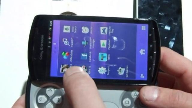 Sony Ericsson Xperia PLAY (Playstation Phone) смотреть онлайн