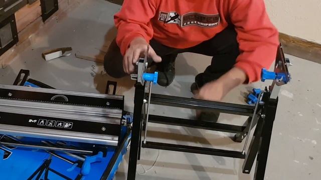 Unboxing stół warsztatowy firmy MacAlister kupiony w Castoramie . Czy warto było wydać 380 zł