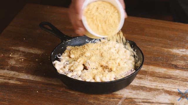 Brunch Boys Eats BBQ Mac N Cheese смотреть онлайн