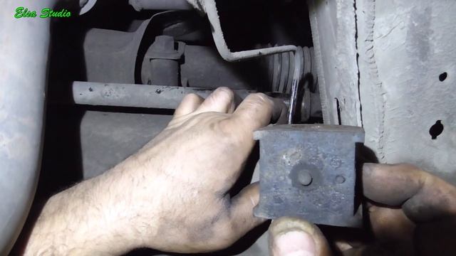 Замена резинок стабилизатора Renault Trafic смотреть онлайн