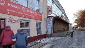 Сделала ограждение от соседских куриц.По магазинам.
