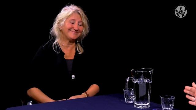 We zitten in een grote hypnoseshow: Miriam Hekker en José Schaeffer смотреть онлайн