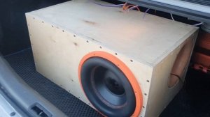 Мощный длинноходный сабвуфер за 5000 рублей! Шатаем Kia Spectra с Piranha 12 V.2